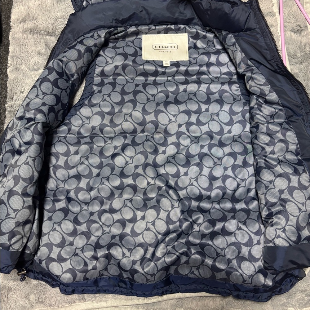 Coach Vest - Picture 5 of 8